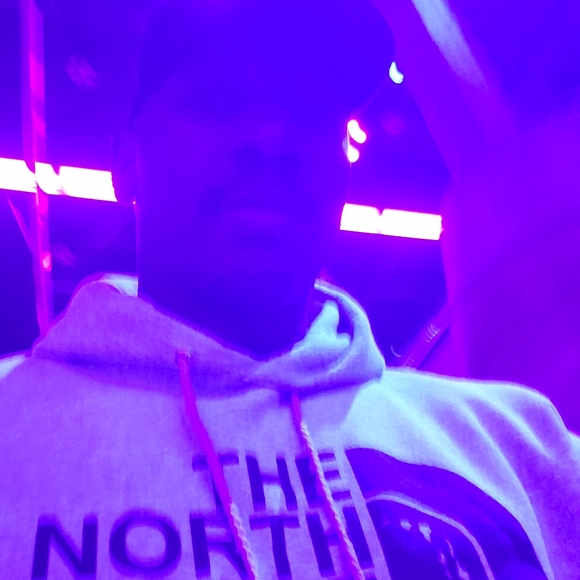 Meet your Posher, Christopher - Picture 5 of 8